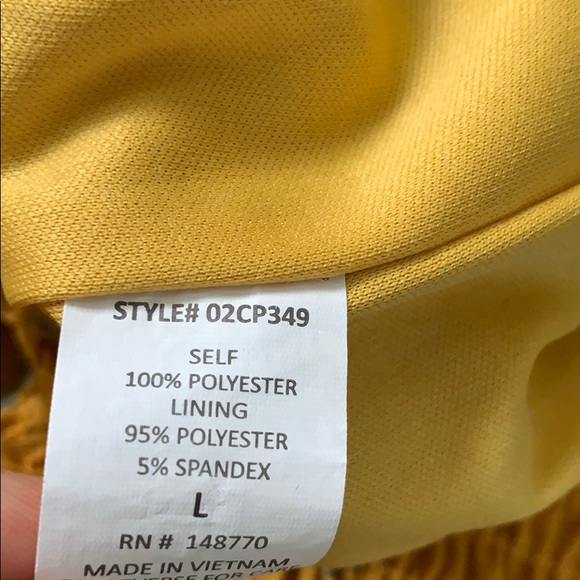 Yellow floral romper - Picture 4 of 5